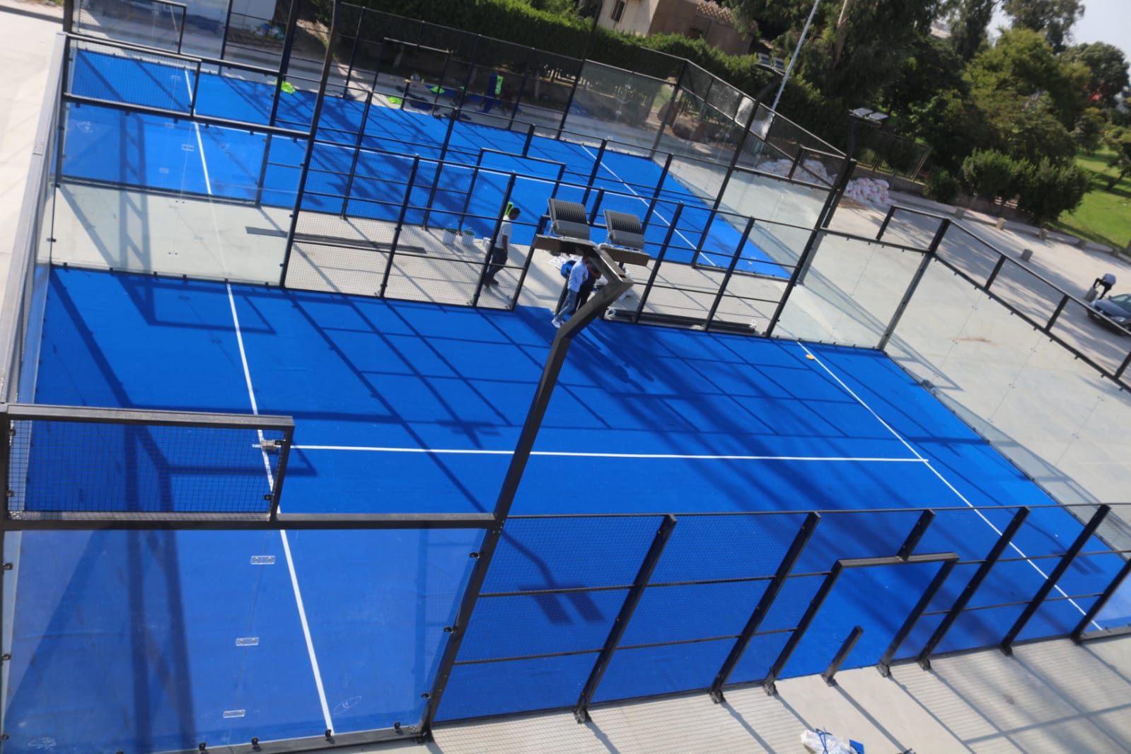 padel-court-night-light